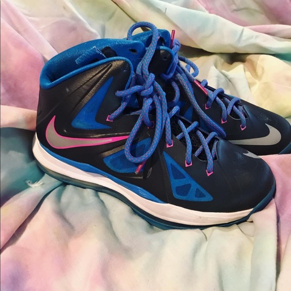 Lebron sneakers - Picture 1 of 2